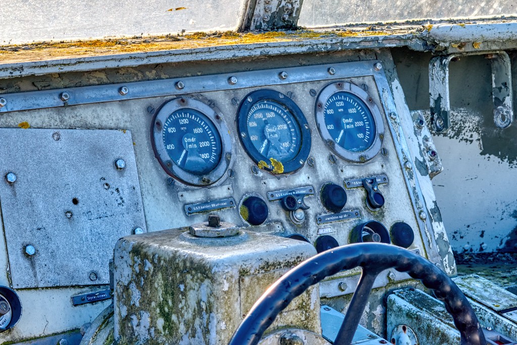 HDR urbex trash naval boats antwerpen torpedoboot torpedoboat torpilleur marine maritiem navy abandoned verlaten decay lost place places abandonne